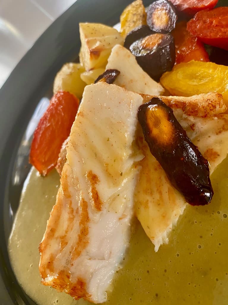 Piggvar i grønn karri