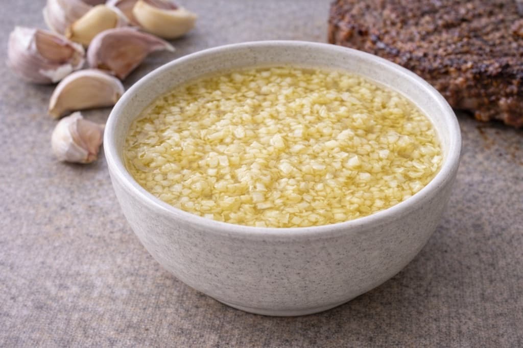 Russisk hvitløkssaus