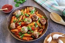 Pasta med lammekjøttboller