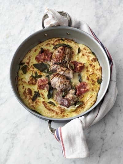 Bakt potetmos med sprøstekt svinefilet og prosciutto