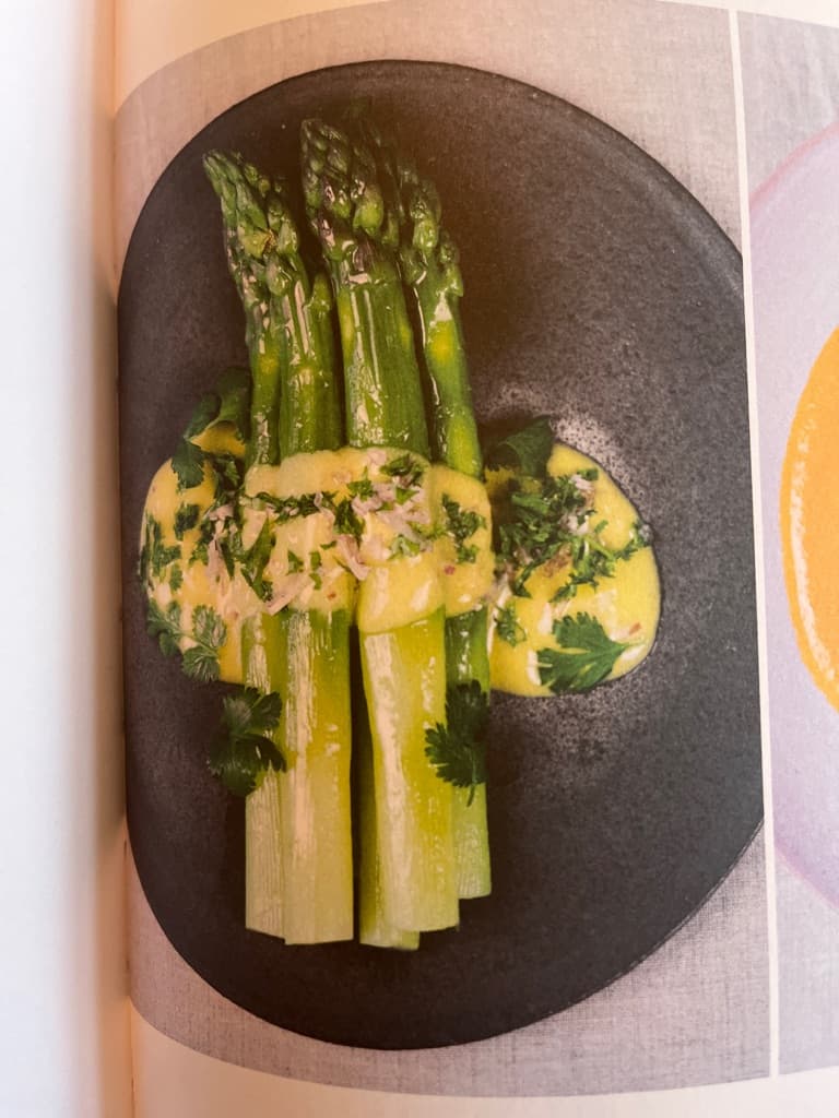 Asparges i vinaigrette