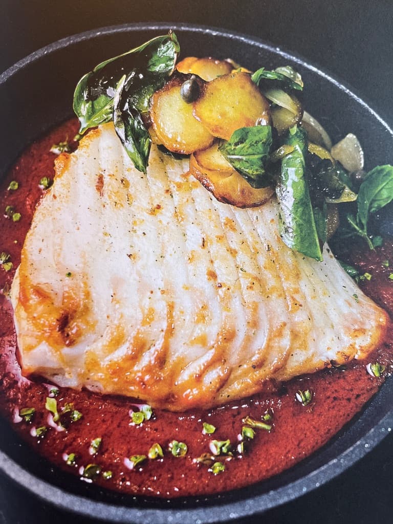 Pannestekt flyndre med kapers og tomat